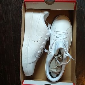 Nike Court Royale 2 White